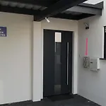 -neubau- 42 Qm Balkon-apartment 아파트 풀다