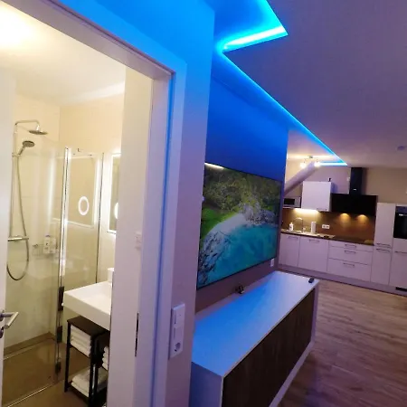 -neubau- 42 Qm Balkon-apartment