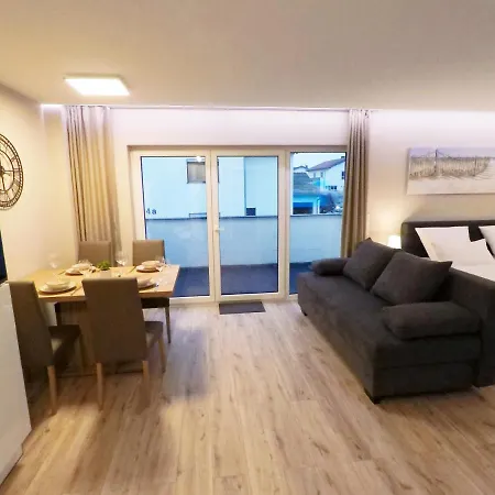 -neubau- 42 Qm Balkon-apartment فولدا