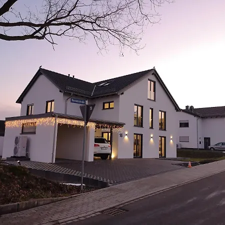 Apartman -neubau- 42 Qm Balkon-apartment *