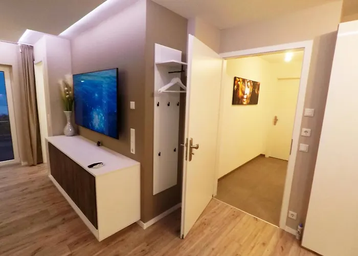 -neubau- 42 Qm Balkon-apartment Апартаменты *