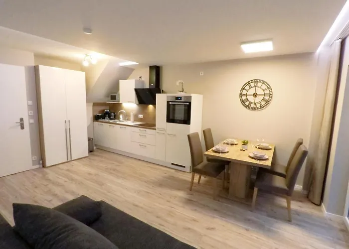 -neubau- 42 Qm Balkon-apartment Апартаменты